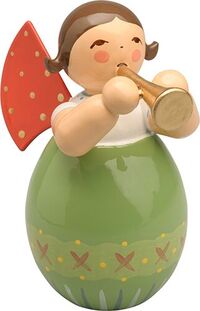 Engel mit Flöte in grünem Ei, mit Musterung&hellip;